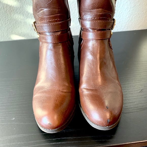 (SOLD) Unisa Faux Leather Riding Boots - Picture 4 of 6